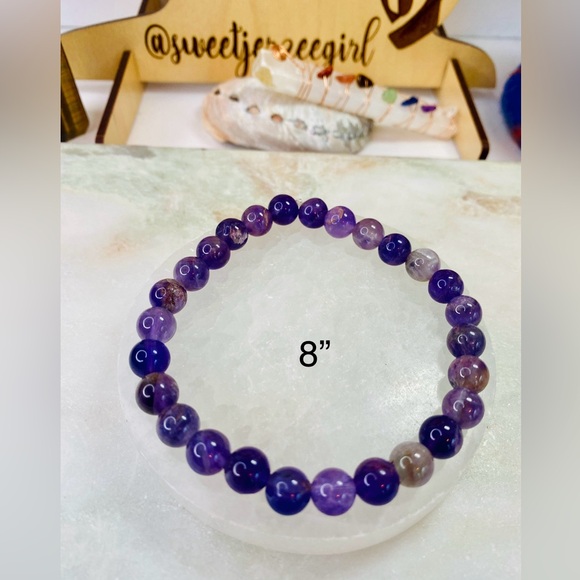 Handmade Purple Amethyst Natural Gemstone Stretch Bracelet - Picture 4 of 8